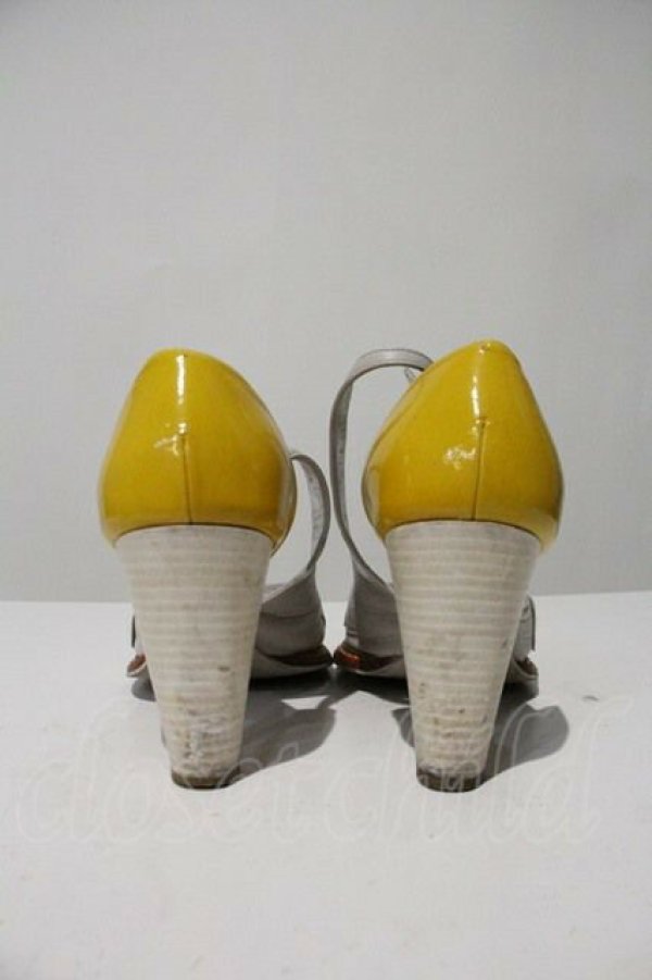 画像3: ヴィヴィアンウエストウッド 中古 / 2カラーデザインパンプス 約24cm(内側採寸) シルバーXイエロー  I-24-02-17-054-sh-HD-ZI (3)
