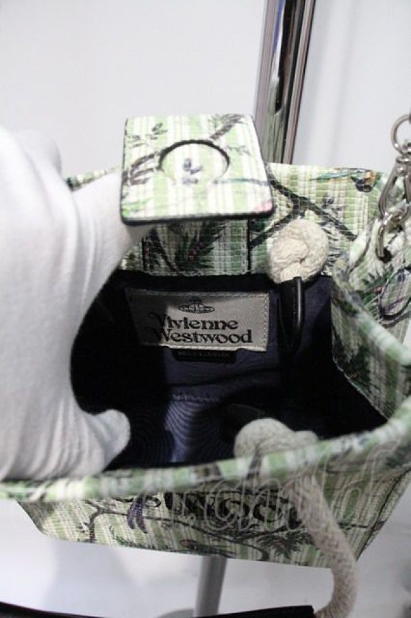 画像4: ヴィヴィアンウエストウッド 中古 / SLOANE MINI CROSSBODY BAG  グリーン  I-24-06-26-060-ba-HD-ZI (4)