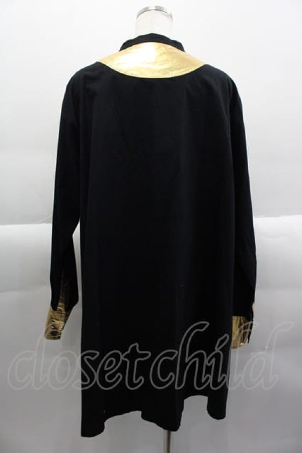 画像2: ヴィヴィアンウエストウッド 中古 / 箔プリント ロングシャツ 00 黒Xゴールド  I-25-03-31-005-bl-HD-ZI (2)