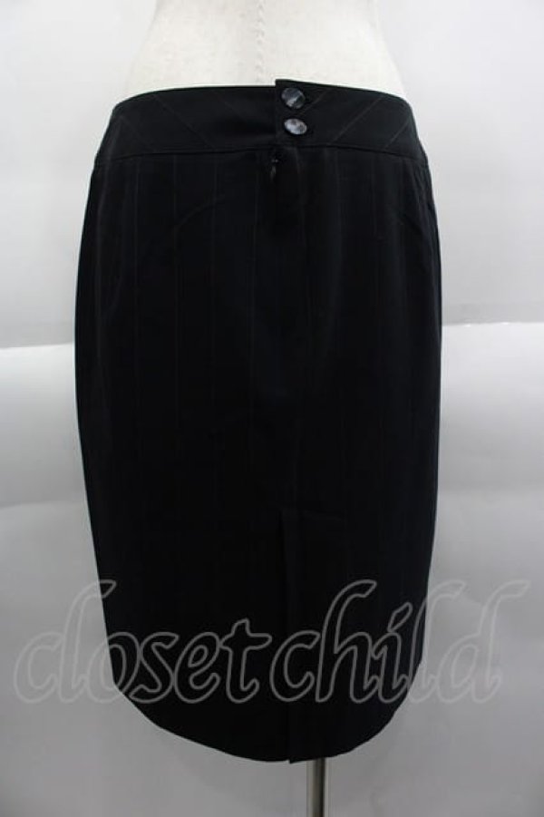 画像2: ヴィヴィアンウエストウッド 中古 / タイトストライプスカート  黒x白  I-25-03-31-052-sk-HD-ZI (2)