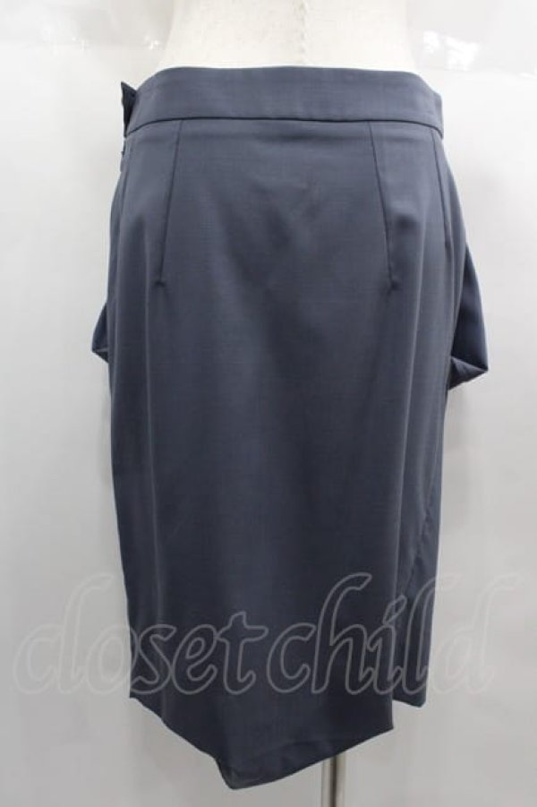 画像2: ヴィヴィアンウエストウッド 中古 / タイトスカート 38 グレー  I-25-06-25-028-sk-HD-ZI (2)
