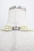 画像2: ヴィヴィアンウエストウッド 中古 / ACC bass relief peal choker  シルバーＸ白  I-25-06-25-041-ac-HD-ZI (2)