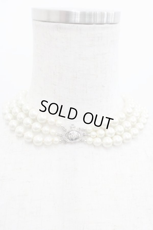 画像2: ヴィヴィアンウエストウッド 中古 / NC バスレリーフパールチョーカー  白Ｘシルバー  I-25-08-30-034-ac-HD-ZI (2)