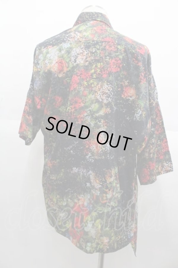 画像2: ヴィヴィアンウエストウッド MAN 中古 / フラワーブーケショートスリーブプリントシャツ  黒Ｘ緑  I-25-08-30-001-bl-HD-ZI (2)