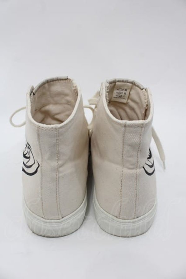画像2: ヴィヴィアンウエストウッド 中古 / PLIMSOLL HIGH TOP CANVASスニーカー 42 アイボリー  I-25-08-30-050-sh-HD-ZI (2)
