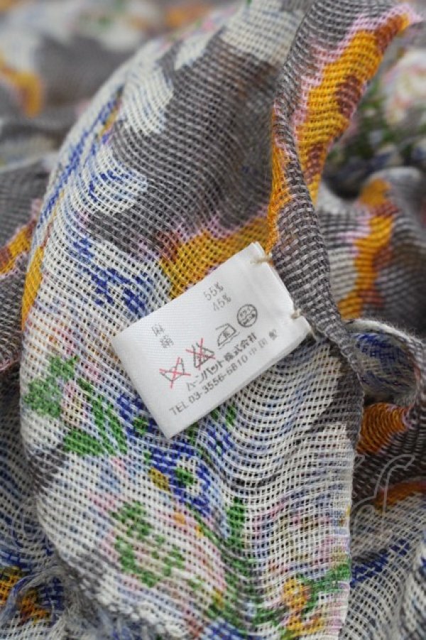 画像3: ヴィヴィアンウエストウッド 中古 / フラワースクイグル柄ストール  グレーX白Xオレンジ  I-25-09-17-033-gd-HD-ZI (3)