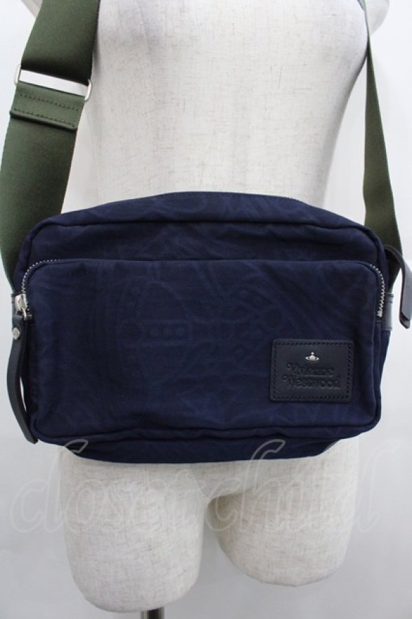 画像2: ヴィヴィアンウエストウッド 中古 / ラインオーブエンボスメンズショルダーバッグ  ネイビー  I-25-09-17-037-ba-HD-ZI (2)