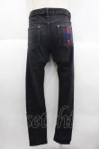 画像2: ヴィヴィアンウエストウッド MAN 中古 / 稲妻オーブ刺繍デニムパンツ 44 黒デニム  I-25-10-22-006-pa-HD-ZI (2)
