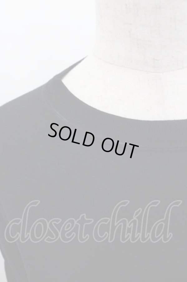 画像3: ヴィヴィアンウエストウッド 中古 / 単色オーブ刺繍変形カットソー  黒  I-25-10-22-008-to-HD-ZI (3)