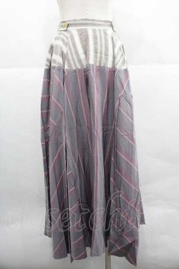 画像2: ヴィヴィアンウエストウッド 中古 / ストライプ切リ替エロングスカート UK8 ゴールド  I-25-12-24-028-sk-HD-ZI (2)