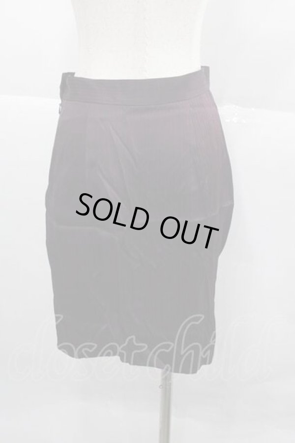 画像2: ヴィヴィアンウエストウッド 中古 / ストライプ変形タイトスカート 40 ボルドー  I-25-12-24-030-sk-HD-ZI (2)