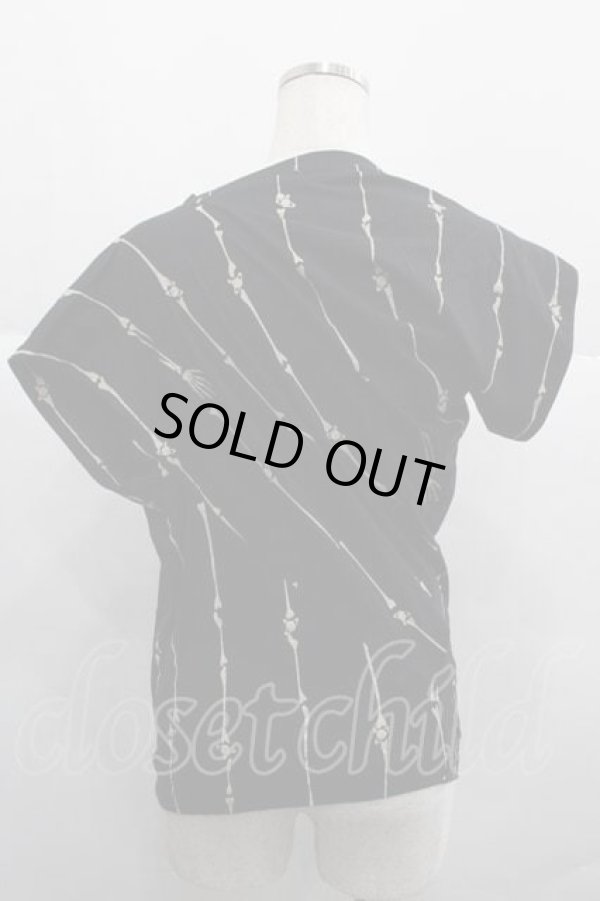 画像2: ヴィヴィアンウエストウッド 中古 / 骨柄半袖カットソー Ｍ 黒  I-25-12-24-008-to-HD-ZI (2)