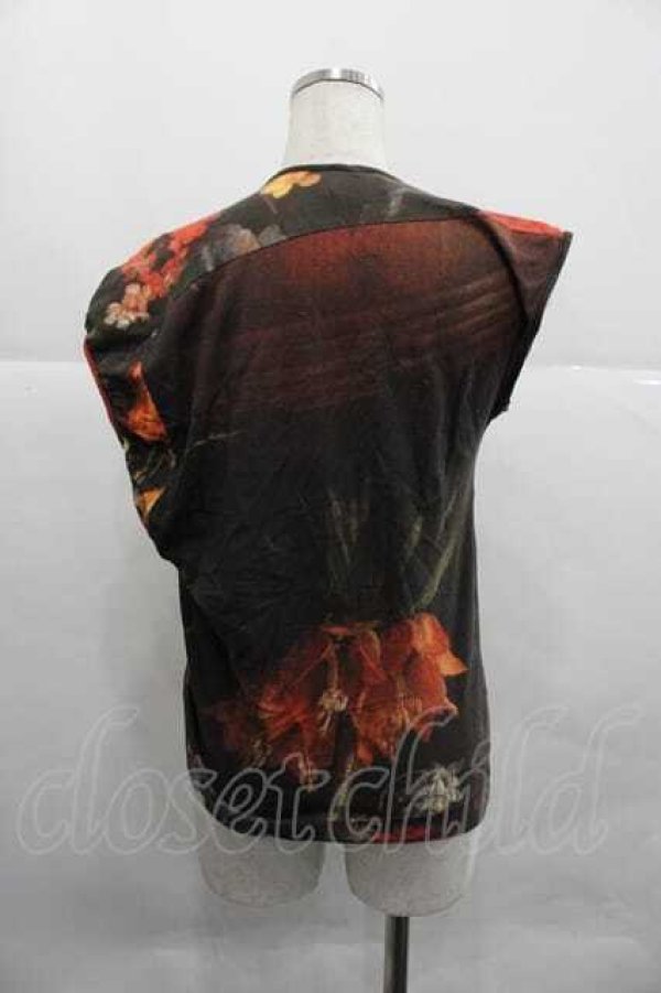 画像2: ヴィヴィアンウエストウッド 中古 / 絵画花柄Ｔシャツ UK12 黒Ｘ赤  I-25-12-24-009-to-HD-ZI (2)