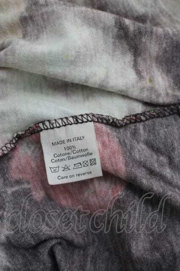 画像4: ヴィヴィアンウエストウッド 中古 / 絵画花柄Ｔシャツ UK12 黒Ｘ赤  I-25-12-24-009-to-HD-ZI (4)