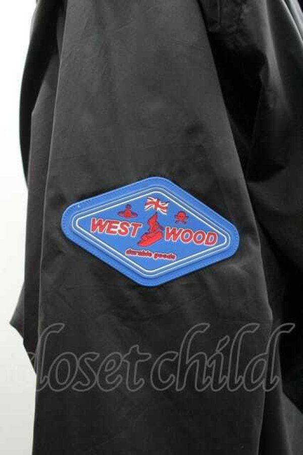 画像3: ヴィヴィアンウエストウッド MAN 中古 / 袖ワッペンスカジャン 46 黒  I-26-02-25-013-jc-HD-ZI (3)