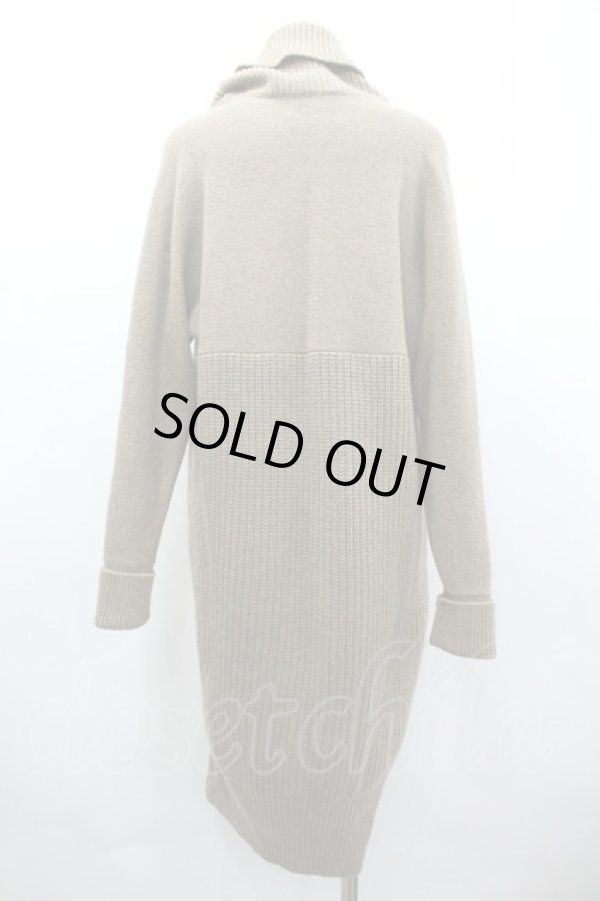 画像2: ヴィヴィアンウエストウッド 中古 / ハイネックニットオーブ刺繍ワンピース 2 ベージュ  I-26-03-29-051-op-HD-ZI (2)