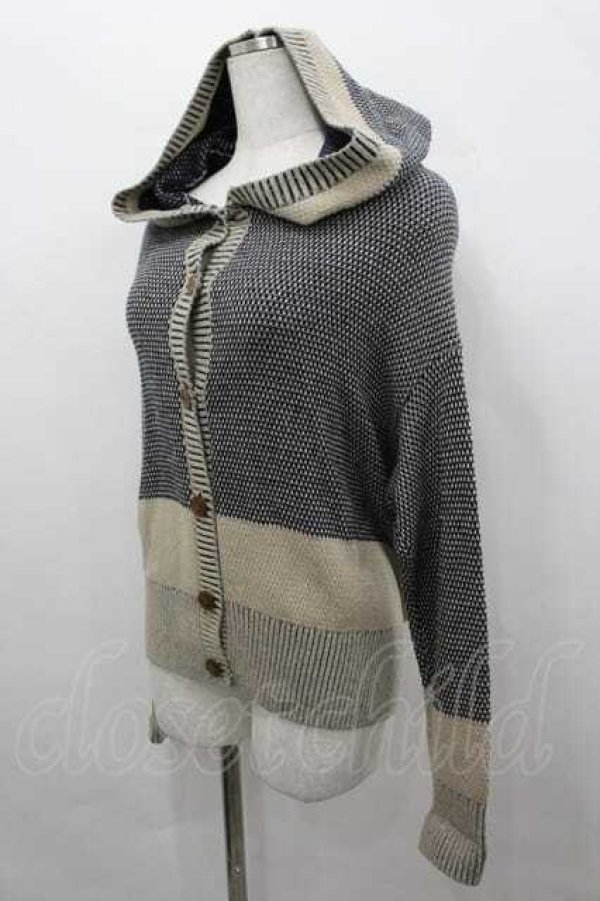 画像2: ヴィヴィアンウエストウッド 中古 / フードニットカーディガン 2 アイボリーＸ黒  I-26-04-22-026-to-HD-ZI (2)