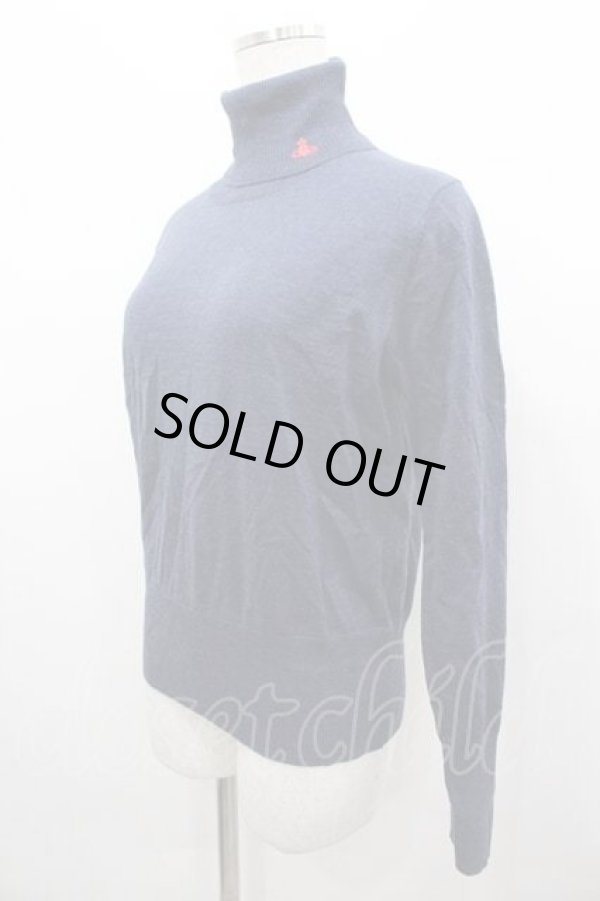 画像2: ヴィヴィアンウエストウッド 中古 / 裾単色オーブ刺繍ハイネックニットトップス 2  I-26-04-22-009-to-HD-ZI (2)