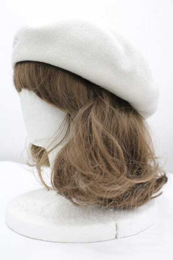 画像2: ヴィヴィアンウエストウッド 中古 / オーブ刺繍ベレー  白  I-26-04-22-087-gd-HD-ZI (2)