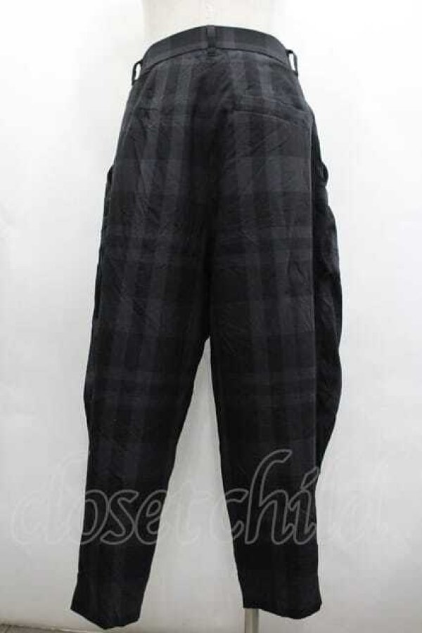 画像2: ヴィヴィアンウエストウッド MAN 中古 / "CUBIST CHECK" ガーデナートラウザーズ 46 黒チェック  I-26-04-22-002-pa-HD-ZI (2)