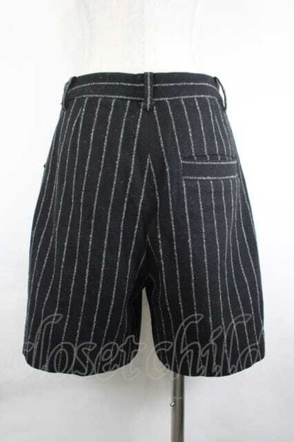 画像2: ANGLOMANIA 中古 / ストライプショートパンツ 36 黒Ｘグレー  I-26-05-20-059-pa-HD-ZI (2)
