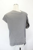 画像2: ヴィヴィアンウエストウッド 中古 / 単色オーブ刺繍半袖トップス 2  I-26-06-24-022-to-HD-ZI (2)