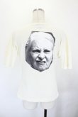画像2: ヴィヴィアンウエストウッド 中古 / オーガニックフェイスプリントTシャツ XS アイボリー  I-26-06-24-045-ts-HD-ZI (2)