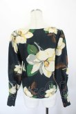 画像2: ANGLOMANIA 中古 / 花柄トップス 38 袖先、裾ヨレ  I-26-06-24-047-to-HD-ZI (2)