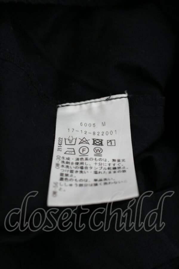 画像5: ヴィヴィアンウエストウッド 中古 / ハートクリヌキ半袖ブラウス 02 黒  I-26-06-24-009-bl-HD-ZI (5)