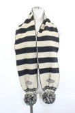 画像2: ヴィヴィアンウエストウッド 中古 / ボンボン付ボーダーマフラー  ベージュＸ黒  I-26-07-22-023-gd-HD-ZI (2)