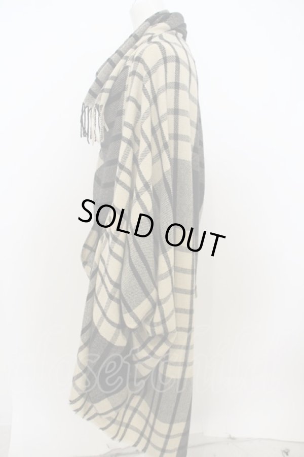 画像2: ヴィヴィアンウエストウッド MAN 中古 / ビッグチェックフリンジケープ   ベージュ  O-23-11-26-060-co-IG-OS (2)