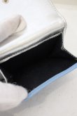 画像5: ヴィヴィアンウエストウッド 中古 / SAFFIANO フラップ付二ツ折リ財布   ライトブルー  O-24-01-07-030-wa-IG-OS (5)