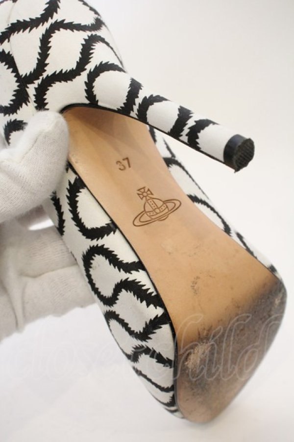 画像7: ヴィヴィアンウエストウッド 中古 / スクイグル柄ハイヒール   -37  O-24-01-21-052-sh-IG-OS (7)