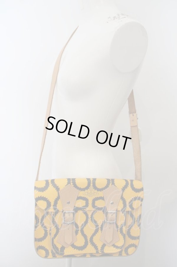 画像2: ヴィヴィアンウエストウッド 中古 / BAスクイーグルサッチェルバッグ 11インチ  イエロー  O-24-02-25-113-ba-YM-ZH (2)