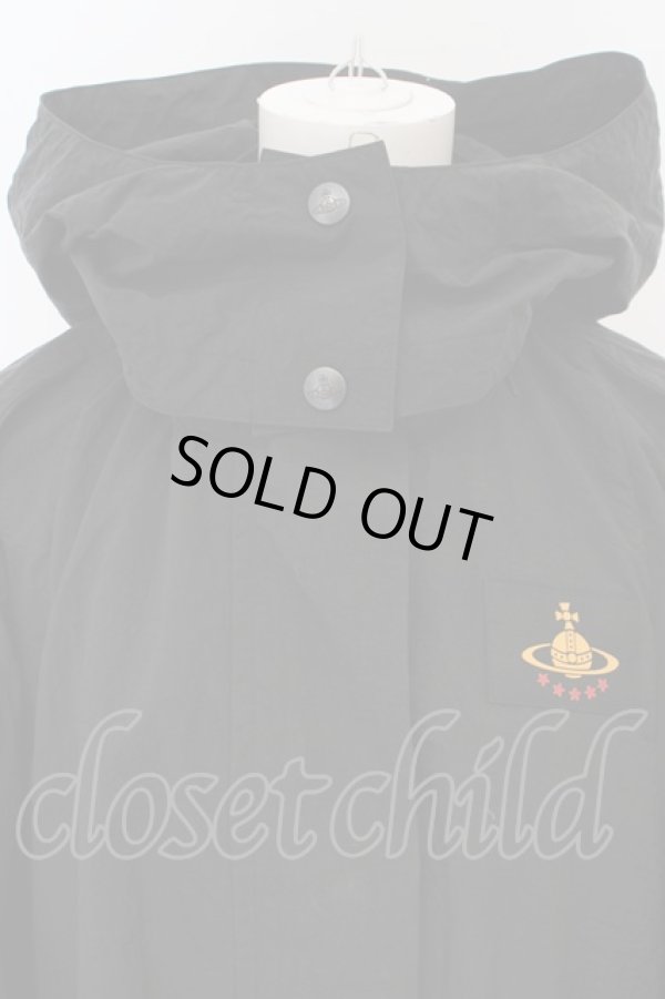 画像2: ヴィヴィアンウエストウッド 中古 / ORB STARS リサイクルナイロン サークルコート 00 ブラック  O-24-03-24-051-co-YM-OS (2)