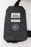 画像4: ヴィヴィアンウエストウッド 中古 / RE-NYLON Sling クロスボディバッグ  ブラック  O-24-08-25-042-ba-IG-OS (4)
