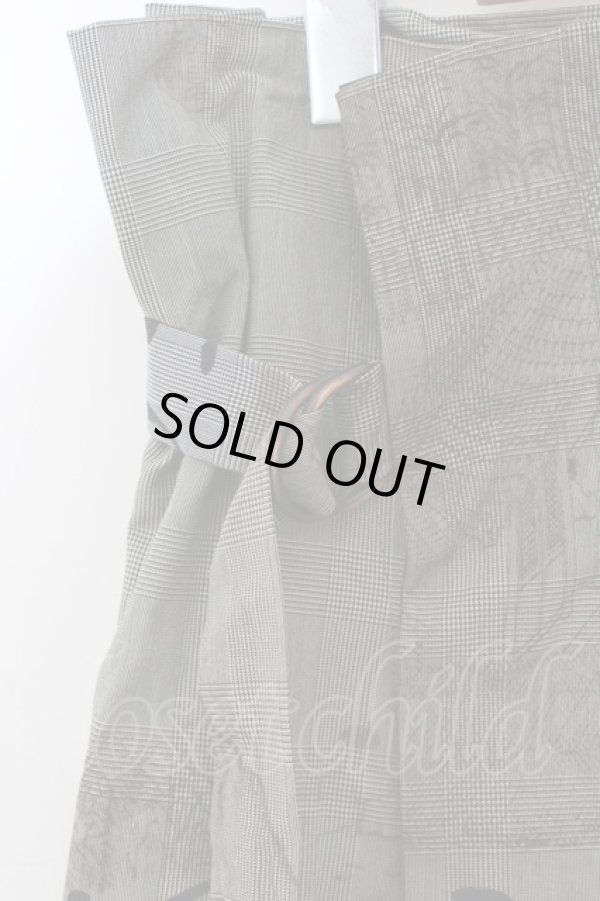 画像2: ヴィヴィアンウエストウッド 中古 / Chinese Drawing ラップスカート 38 グレー×カーキベージュ  O-24-11-24-037-sk-IG-OS (2)