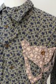 画像2: ヴィヴィアンウエストウッド MAN / オーブ総柄フロントアシメシャツ 44 ネイビーｘイエローｘピンク  O-25-01-26-008-to-YM-ZY (2)