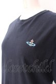 画像2: ヴィヴィアンウエストウッド MAN 中古 / 銀オーブ刺繍クルーネックTシャツ M ネイビー  O-25-03-09-020-ts-YM-OS (2)