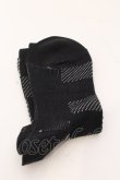 画像2: ヴィヴィアンウエストウッド 中古 / デザインソックス  ブラックｘシルバーチェック  O-25-03-09-083-gd-YM-OS (2)