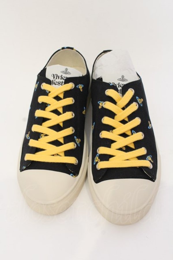 画像2: ヴィヴィアンウエストウッド 中古 / Low Top Canvas Plimsoll スニーカー 41(アウトソール約29cm) ブラック BABY ORBS  O-25-03-16-053-sh-IG-ZH (2)