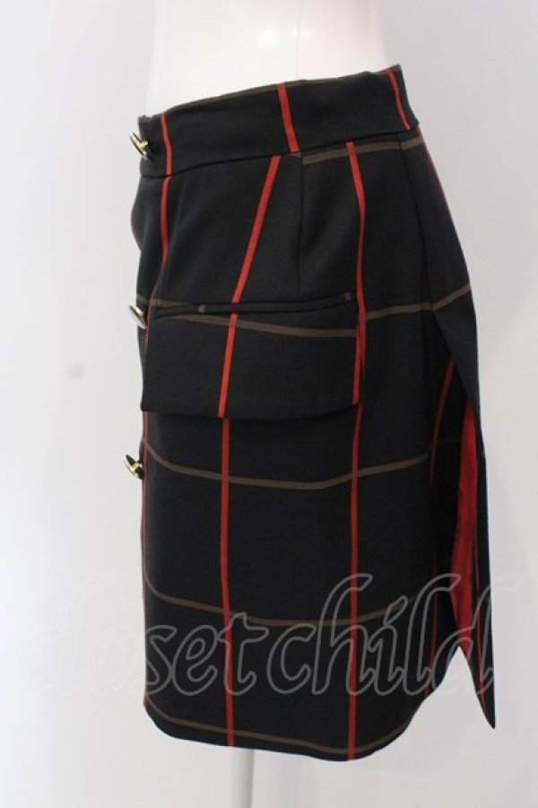 画像3: ヴィヴィアンウエストウッド 中古 / SUITING CHECK カットオフスカート 40 ブラック  O-25-03-23-013-sk-YM-ZH (3)