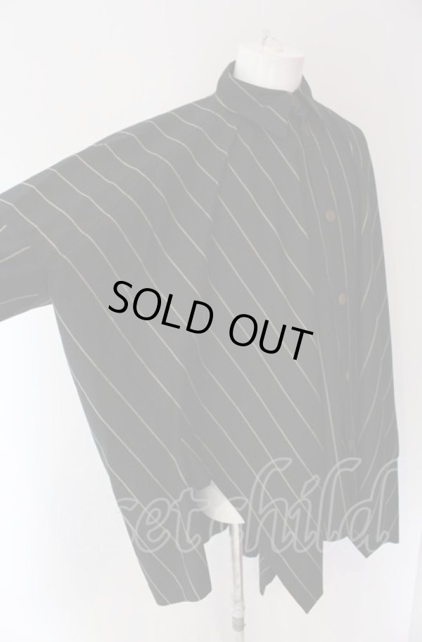 画像2: ヴィヴィアンウエストウッド MAN 中古 / PINHEAD STRIPE アシンメトリーケープシャツ  ブラック  O-25-04-06-021-bl-YM-OS (2)