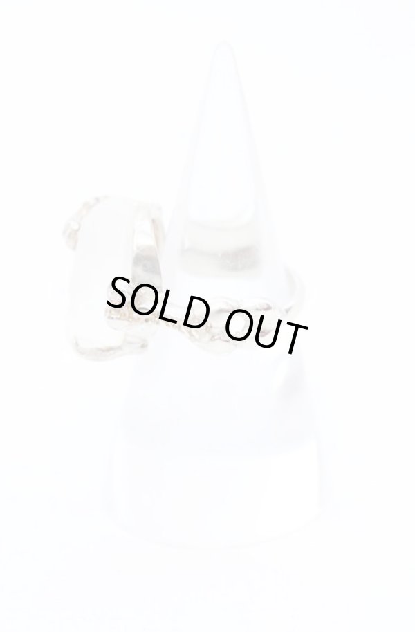 画像4: ヴィヴィアンウエストウッド 中古 / rock skull リング 16号 ホワイトシルバー  O-25-05-11-051-rg-YM-OS (4)