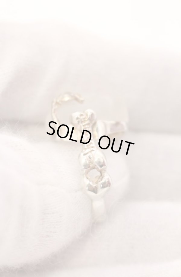 画像7: ヴィヴィアンウエストウッド 中古 / rock skull リング 16号 ホワイトシルバー  O-25-05-11-051-rg-YM-OS (7)