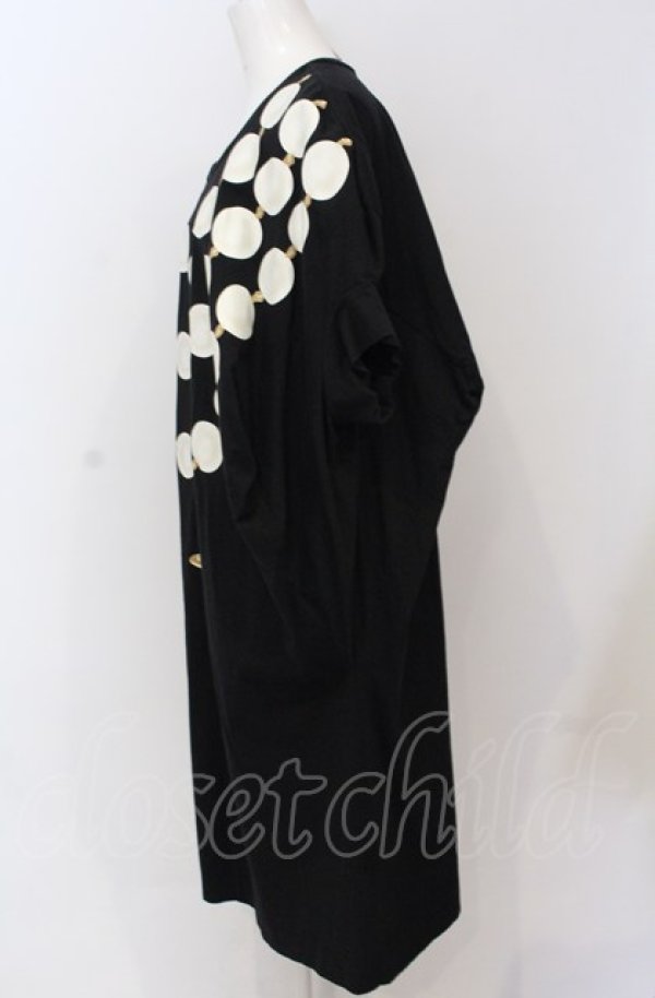 画像2: ヴィヴィアンウエストウッド 中古 / オ－ガニック天竺　ネックレスプリントＴシャツ 00 ブラック  O-25-05-11-009-op-IG-OS (2)