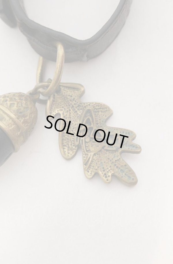 画像2: ヴィヴィアンウエストウッド 中古 / Acorn & Oakleaf レザーブレスレット  ブラウンxゴールド  O-25-06-15-058-ac-YM-OS (2)