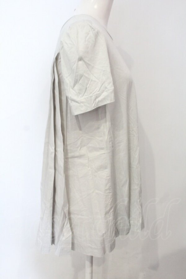 画像3: ヴィヴィアンウエストウッド 中古 / 単色オーブ刺繍Aラインカットソー 2 グレー  O-25-07-06-051-to-YM-ZY (3)