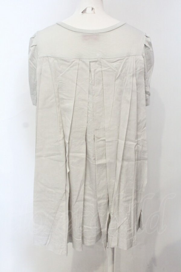 画像4: ヴィヴィアンウエストウッド 中古 / 単色オーブ刺繍Aラインカットソー 2 グレー  O-25-07-06-051-to-YM-ZY (4)