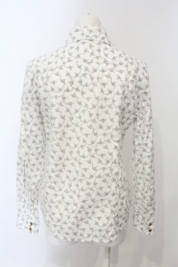 画像4: ヴィヴィアンウエストウッド 中古 / CHOICE チェーンオーブプリントブラウス 2 ホワイトｘグレー  O-25-07-06-061-bl-YM-ZY (4)